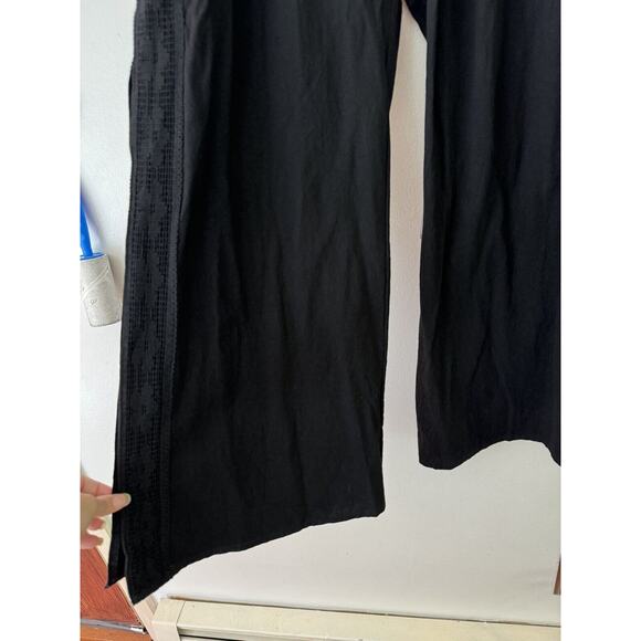 NWT Mr. Buho Black Flowy Smocked High Rise Wide Leg Crochet Beach Pants Large - Picture 6 of 10